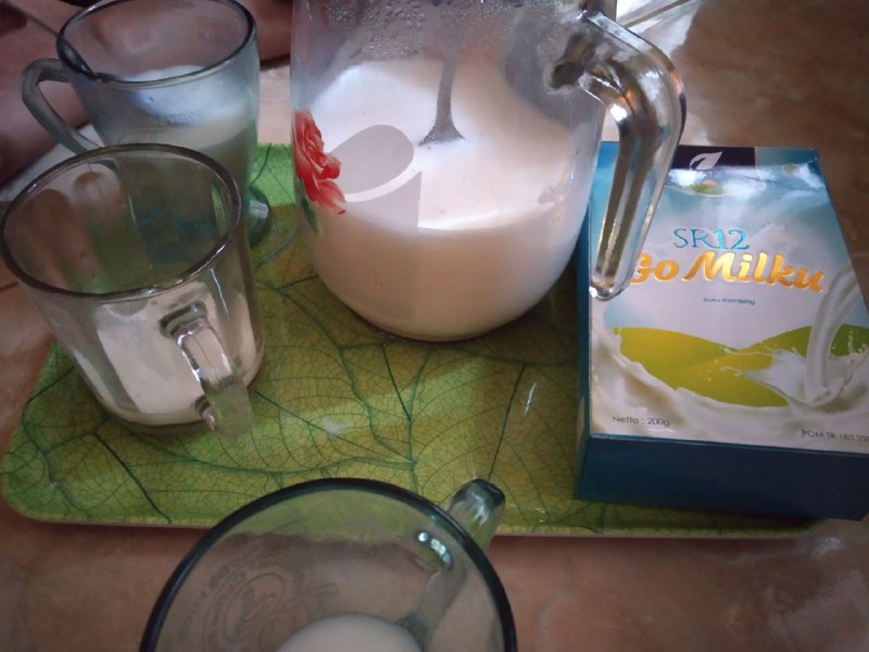 Kita coba buka susu kambing etawa SR12 GO MILKU SR12, biar tau rasanya, nggak katanya-katanya lagi, biar nyampaikan nya dari hati yg insyaAllah juga di terima dengan hati, 🥰💐 MasyaAllah.Wah bubuk nya di incip2 rasanya manis2 gurih gitu ya, pas diaduk pakai air panas..diseruput wah memang benar enak buanget👍, manis gurih2 gitu ya..manisnya pas, tidak bau prengus, nggak eneg. Anak2 aja pada suka, mau nambah terus🤩oiya, susu ini nggak ada gula nya lo..tapi kok ada manisnya mbak?Iya, karena komposisinya susu ini salah satu nya adalah MADU, jadi manis nya didapat dari madu murni Okey, sehingga makin bagus untuk kesehatan, serta aman untuk penderita diabetes🥰💐🌿yuk jaga imun tubuhmu dg susu GOMILKU SR12Komposisinya : Susu Kambing Etawa, Madu, Daun kelor dan Ikan Gabus.Yuk segera diorderReady stock🤩Wa/telegram👉0821-5799-8873AGEN RESMI SR12 HERBAL SKINCARE BALIKPAPAN KAL-TIMMampir yuks 👇tokopedia.com/sr12balikpapanAtaushopee.co.id/agenresmisr12Kita coba buka susu kambing etawa SR12 GO MILKU SR12, biar tau rasanya, nggak katanya-katanya lagi, biar nyampaikan nya dari hati yg insyaAllah juga di terima dengan hati, 🥰💐 MasyaAllah.Wah bubuk nya di incip2 rasanya manis2 gurih gitu ya, pas diaduk pakai air panas..diseruput wah memang benar enak buanget👍, manis gurih2 gitu ya..manisnya pas, tidak bau prengus, nggak eneg. Anak2 aja pada suka, mau nambah terus🤩oiya, susu ini nggak ada gula nya lo..tapi kok ada manisnya mbak?Iya, karena komposisinya susu ini salah satu nya adalah MADU, jadi manis nya didapat dari madu murni Okey, sehingga makin bagus untuk kesehatan, serta aman untuk penderita diabetes🥰💐🌿yuk jaga imun tubuhmu dg susu GOMILKU SR12Komposisinya : Susu Kambing Etawa, Madu, Daun kelor dan Ikan Gabus.Yuk segera diorderReady stock🤩Wa/telegram👉0821-5799-8873AGEN RESMI SR12 HERBAL SKINCARE BALIKPAPAN KAL-TIMMampir yuks 👇tokopedia.com/sr12balikpapanAtaushopee.co.id/agenresmisr12